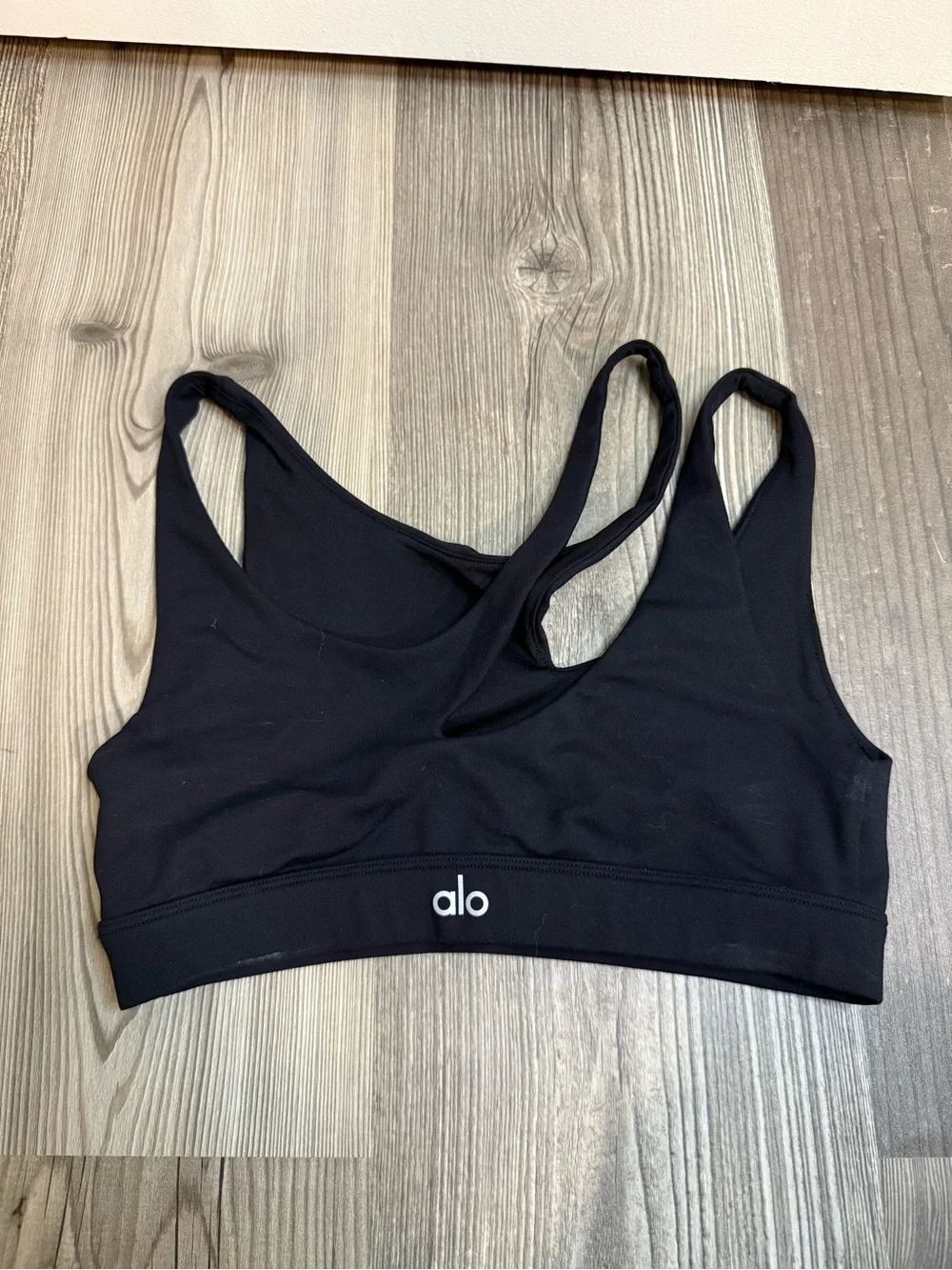 ALO Yoga Peak Asymmetrical Sports Bra